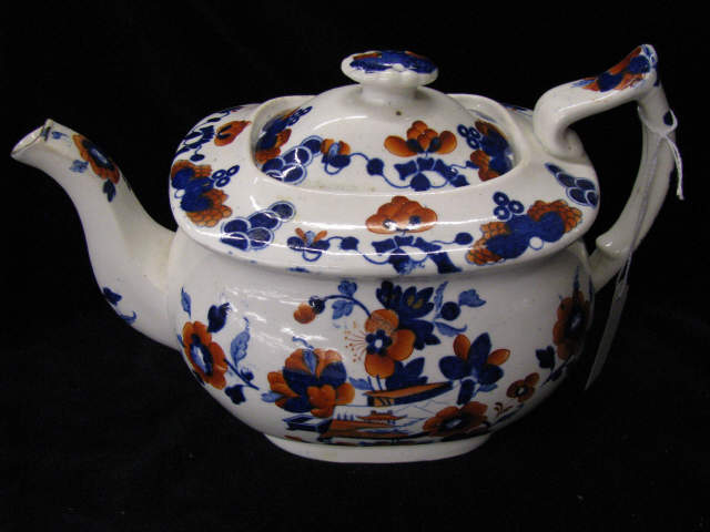 Appraisal: Soft Paste Early Teapot Caughley circa to Imari style decor