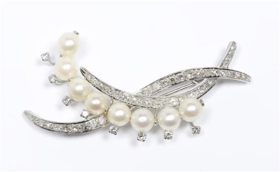 Appraisal: PEARL AND DIAMOND BROOCH ca White gold Elegant brooch designed