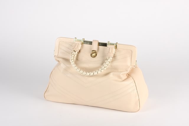 Appraisal: Marc Jacobs ivory leather large bag red suede lining braided