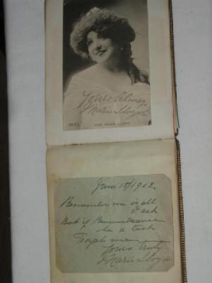 Appraisal: An album of Edwardian photographs and autographs of theatrical personalities