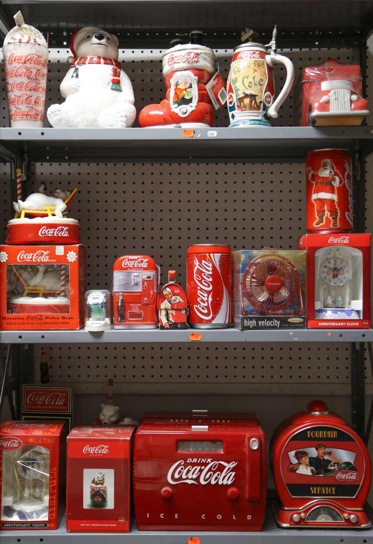 Appraisal: Three shelves of Coca-Cola collectibles Undernumber