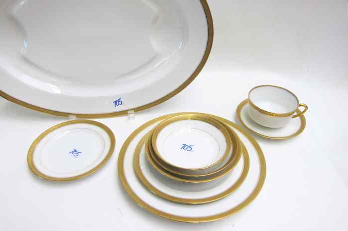 Appraisal: PIECE HAVILAND LIMOGES FINE CHINA SET having embossed gold band