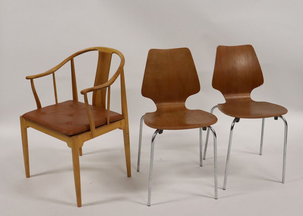 Appraisal: Fritz Hansen Chairs A pair of Arne Jacobsen chairs together