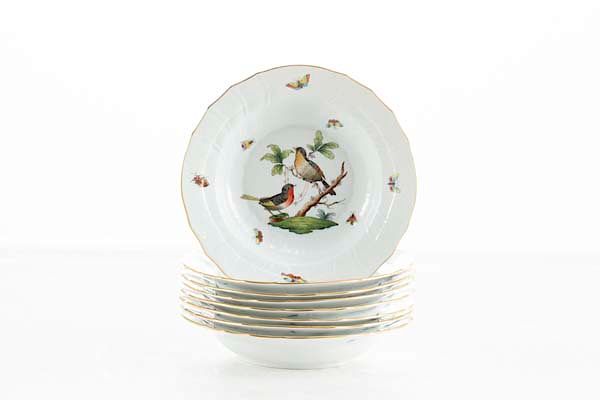 Appraisal: Eight Herend Rothschild Bird soup bowls A set of eight