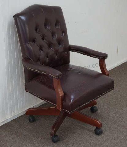 Appraisal: Used in a home office has leather crackling present on