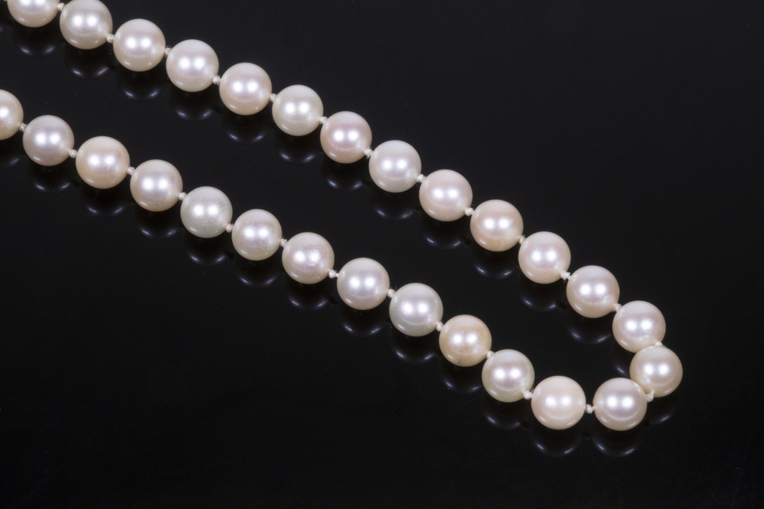 Appraisal: PEARL NECKLACE Single Strand of mm Pearls long Good condition