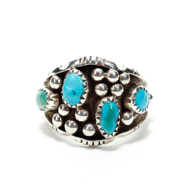 Appraisal: Vintge Native American Navajo sterling silver ring with turquoise stones