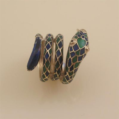 Appraisal: A gold snake ring decorated with blue and green enamel