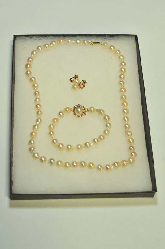 Appraisal: THREE PIECES PEARL JEWELRY Baroque pearl necklace with '' K''