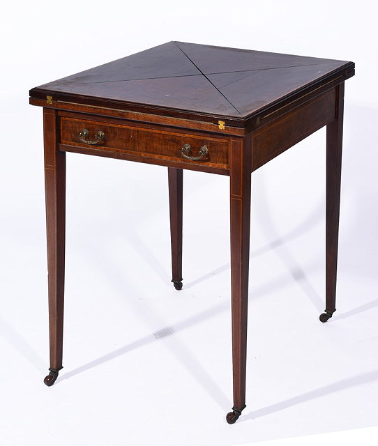 Appraisal: AN EDWARDIAN MAHAOGANY AND SATINWOOD BANDED ENVELOPE CARD TABLE with