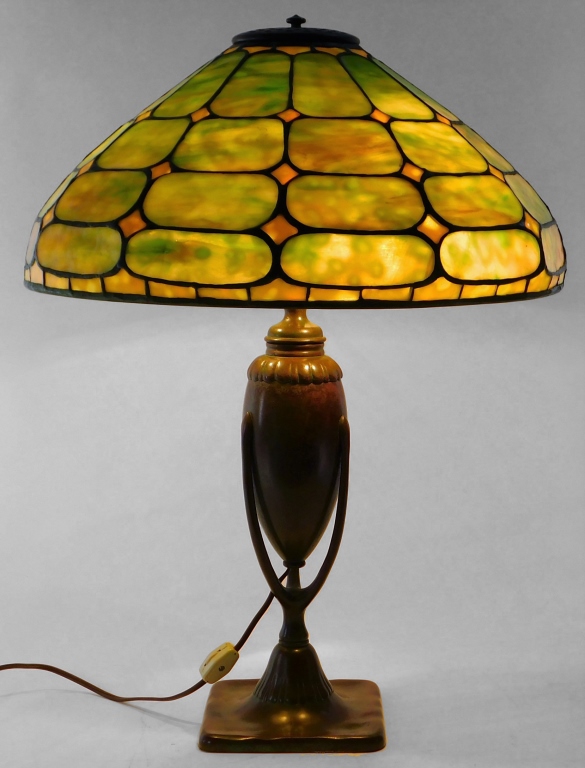 Appraisal: TIFFANY STUDIOS LEADED GREEN GLASS TABLE LAMP New York Early