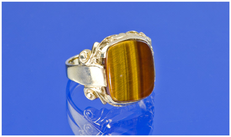 Appraisal: Gents ct Gold Signet Ring Set With Tigers Eye Fully