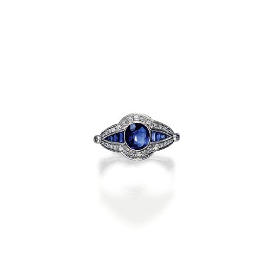 Appraisal: SAPPHIRE AND DIAMOND RING ca White gold Decorative ring set