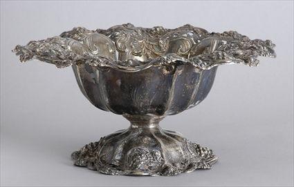 Appraisal: AMERICAN SILVER STEMMED FRUIT BOWL Retailed by Chester Billings Son