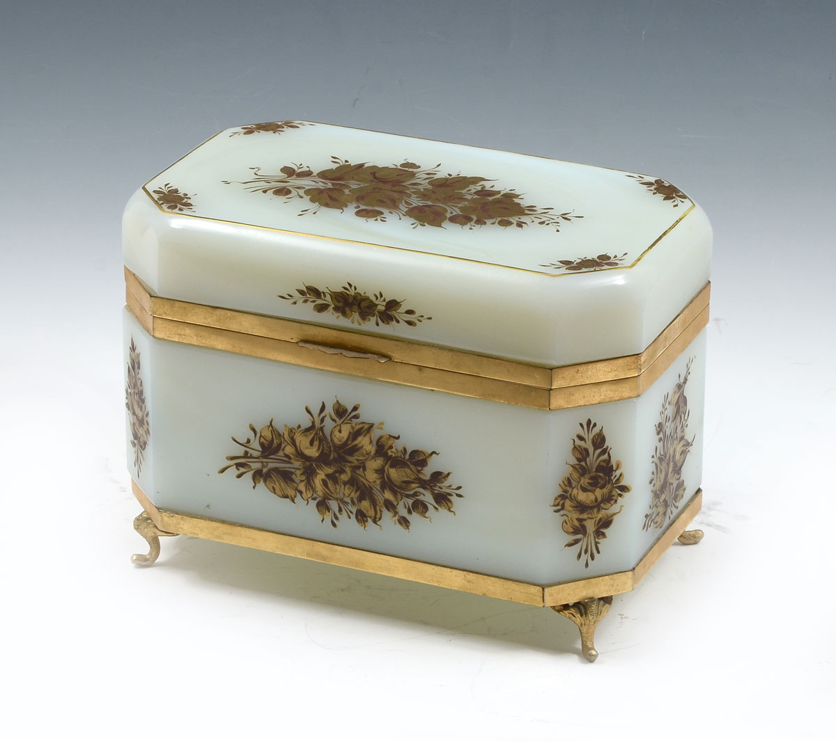 Appraisal: MURANO GLASS OPALESCENT BOX JEWELRY BOX Large Opaline glass jewelry