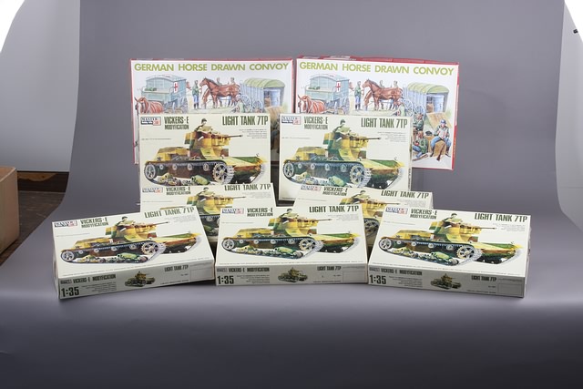 Appraisal: Lot of plastic kits British Vickers Light Tanks and German