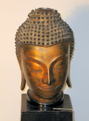 Appraisal: Thai bronze head of Buddha th th century With serene