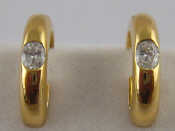 Appraisal: A pair of yellow metal tests carat gold diamond earrings