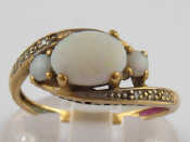 Appraisal: A yellow metal tests carat gold opal ring size O