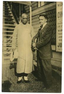 Appraisal: Houdini Harry Full Length Photograph of Houdini and Ching Ling