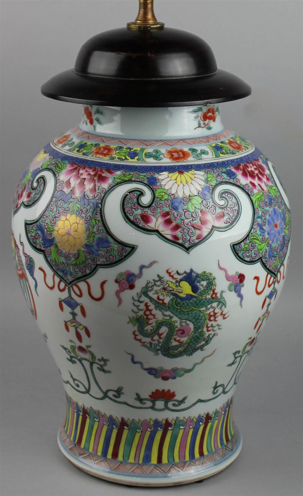 Appraisal: CHINESE FAMILLE ROSE VASE NOW MOUNTED AS A TABLE LAMP