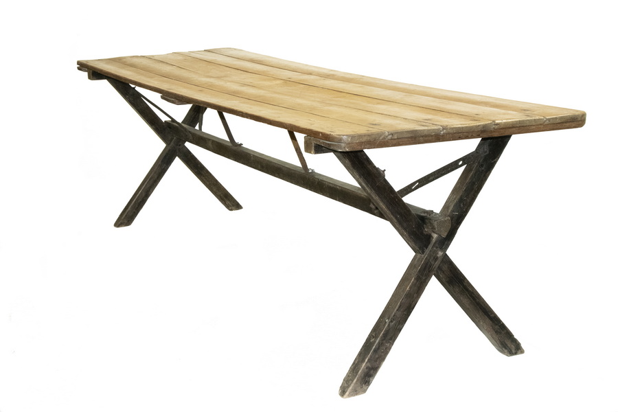 Appraisal: NINE FOOT SAWBUCK FARM TABLE th c American Rustic Feast