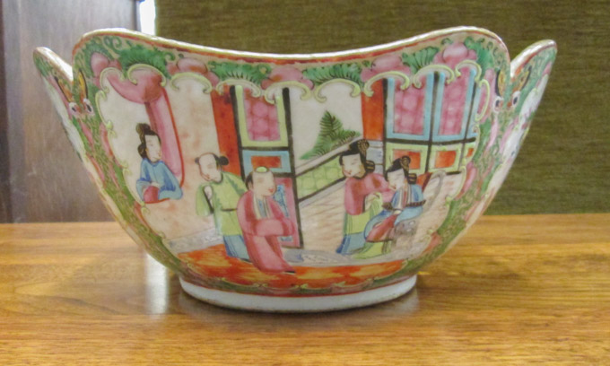 Appraisal: CHINESE EXPORT ROSE MEDALLION BOWL square shape with scalloped corners