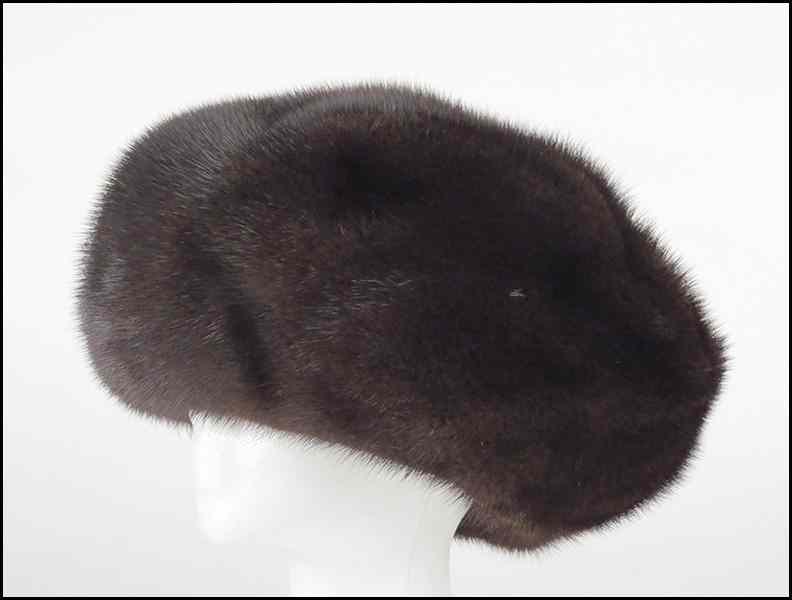 Appraisal: MINK HAT Condition No Specific Condition Recorded - Sold As