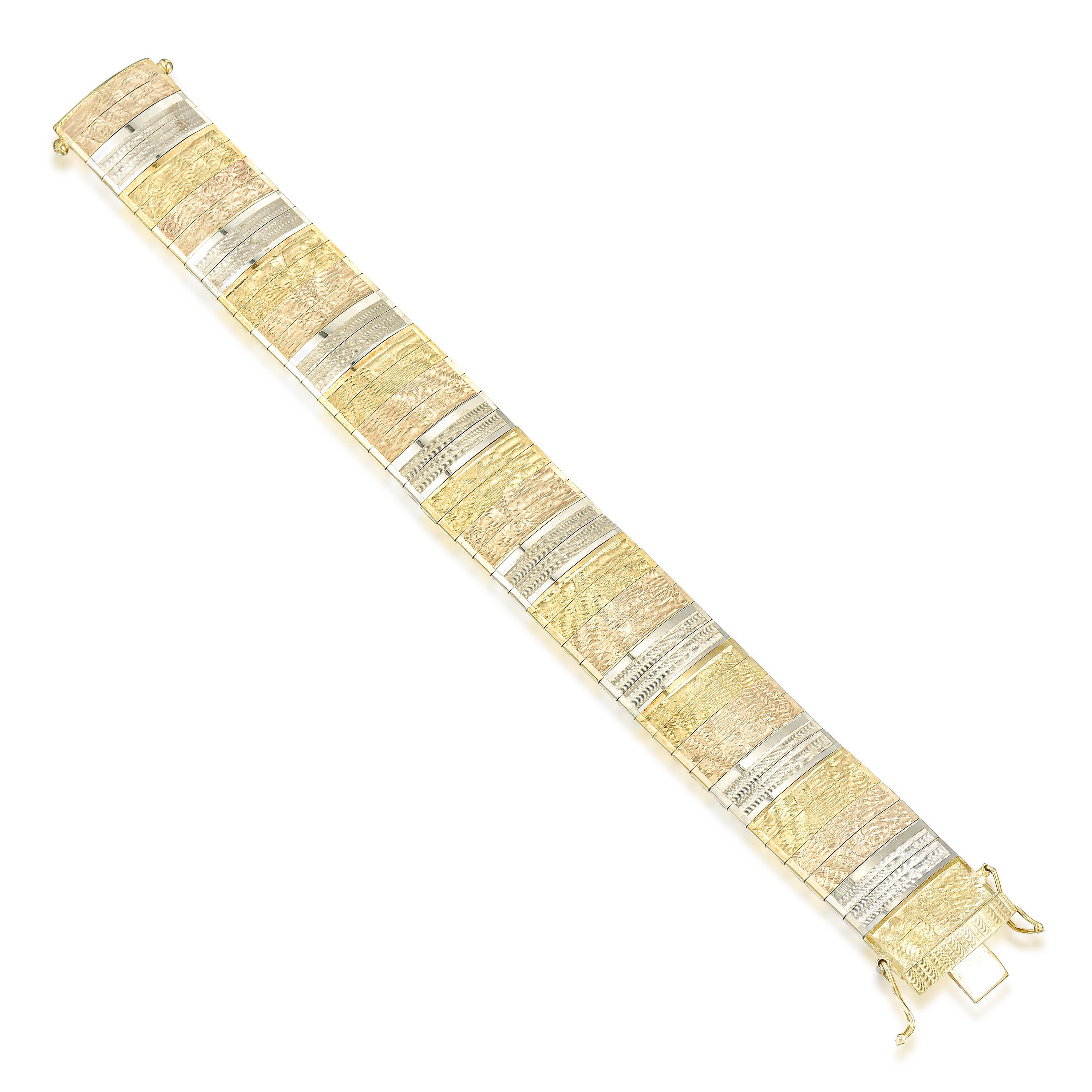 Appraisal: GOLD LINK BRACELET ITALIAN METAL K yellow rose and white