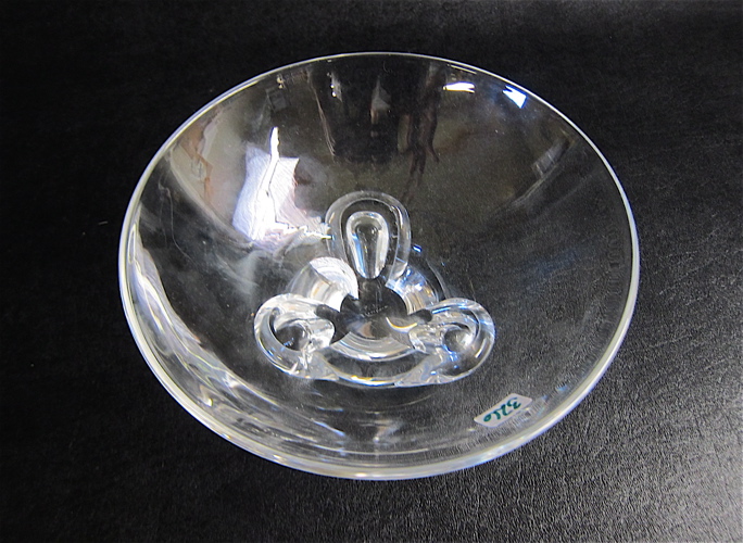 Appraisal: STEUBEN ART GLASS BOWL signed Diameter inches