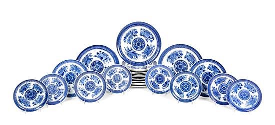 Appraisal: A Set of Twenty-Four Chinese Export Blue and White 'Fitzhugh'