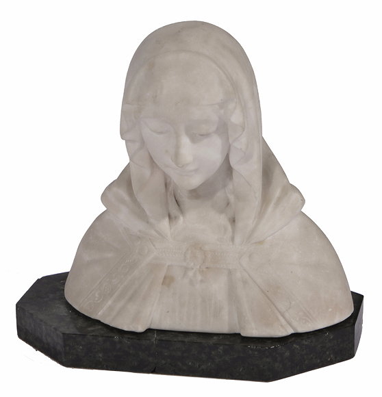 Appraisal: AN ART NOUVEAU ALABASTER BUST OF A YOUNG GIRL wearing