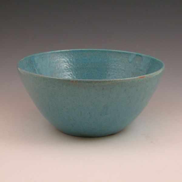 Appraisal: A R Cole Pottery bowl in turquoise Marked A R