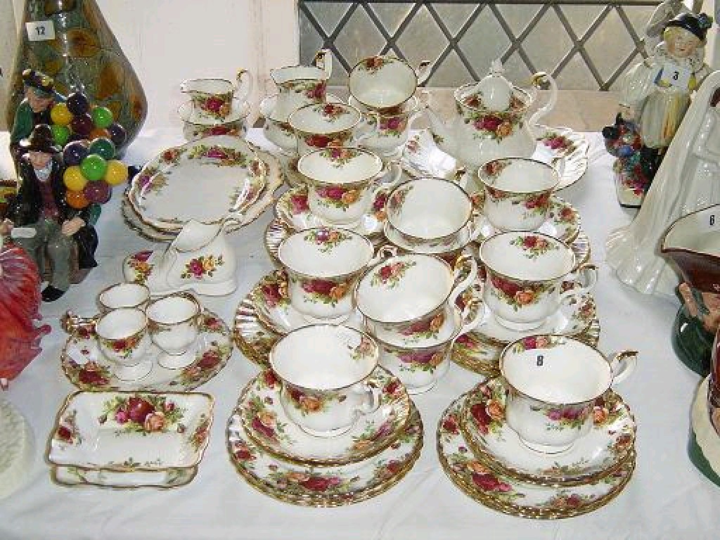 Appraisal: A quantity of Royal Albert Old Country Roses pattern teawares