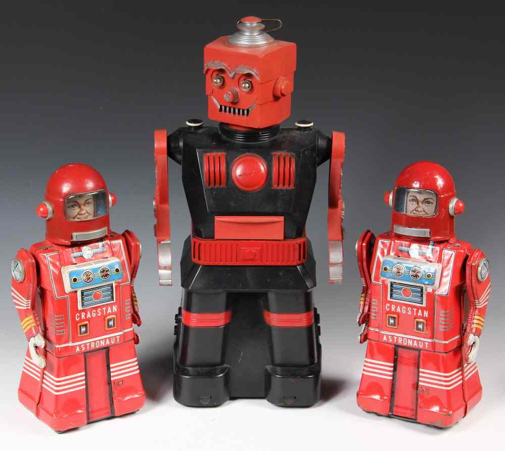 Appraisal: TOY ROBOTS - All s Vintage including Marx 'Electric Robot