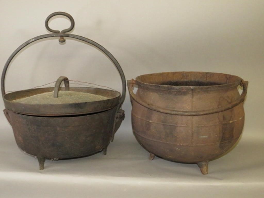 Appraisal: EARLY PIECES OF CAST IRON HEARTHSIDE COOKWARE BYca th- th