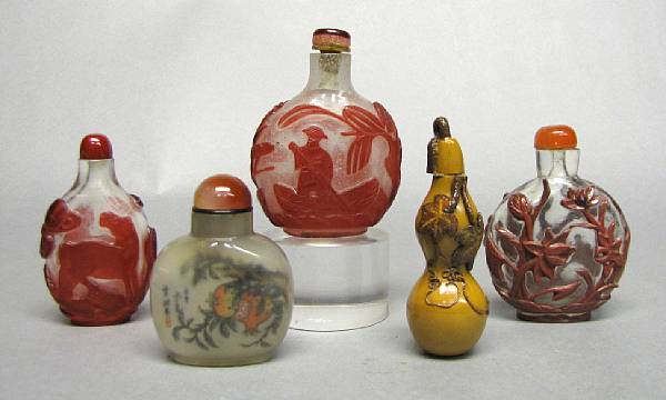 Appraisal: A group of four glass snuff bottles Late Qing and