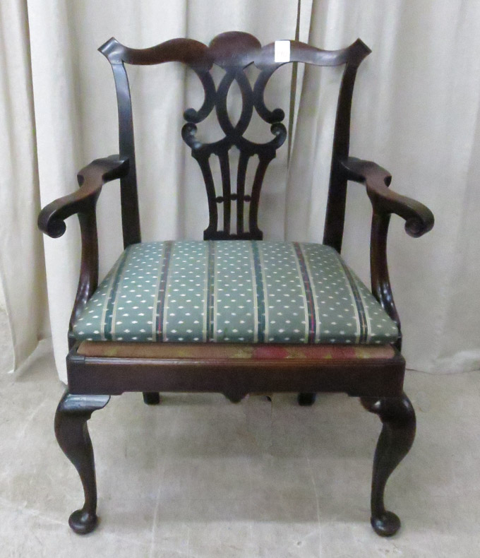 Appraisal: QUEEN ANNE MAHOGANY ARMCHAIR th century having a pierced back