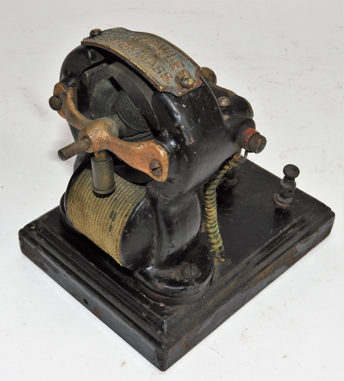 Appraisal: ANTIQUE C S KNOWLES ELECTRIC POWERED MOTOR United States Late