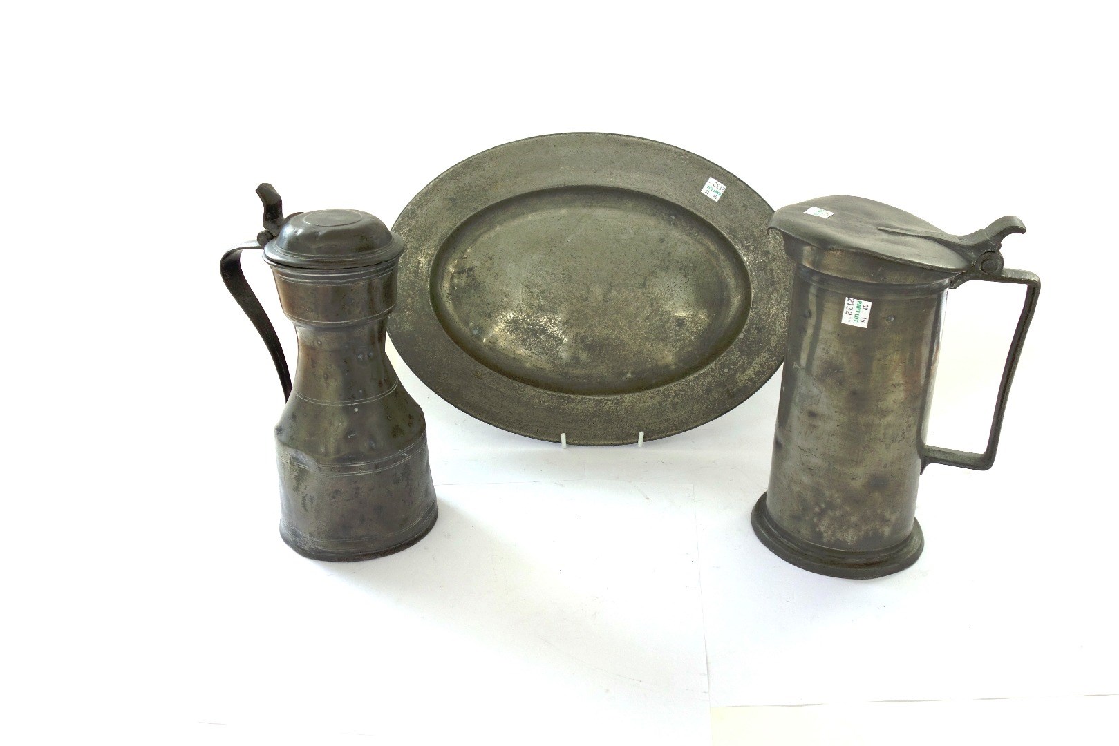 Appraisal: A quantity of early th century pewter wares including two