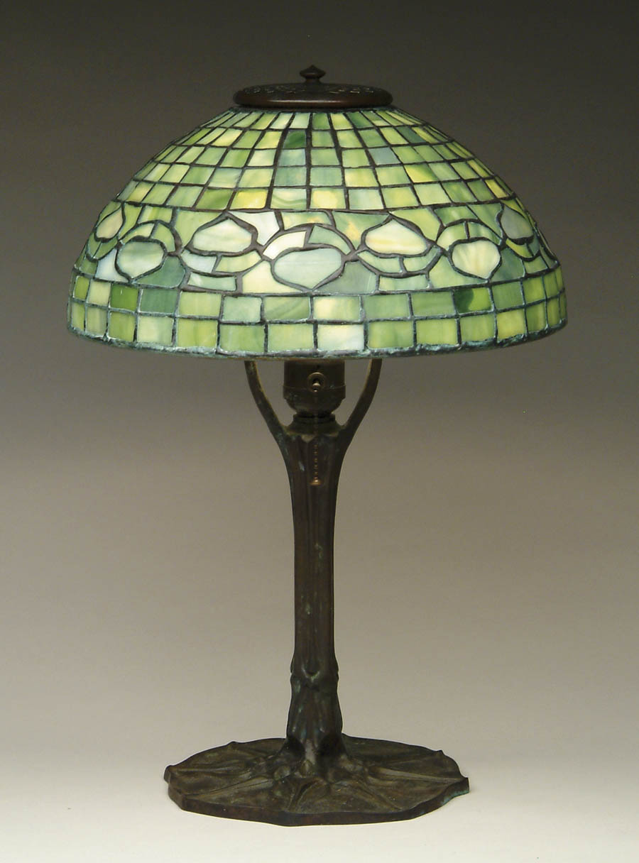 Appraisal: ACORN TABLE LAMP Nice lamp has green mottled acorns on