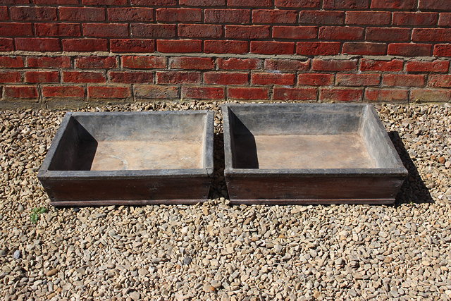 Appraisal: A PAIR OF LEAD LINED OAK RECTANGULAR SHALLOW PLANTERS cm