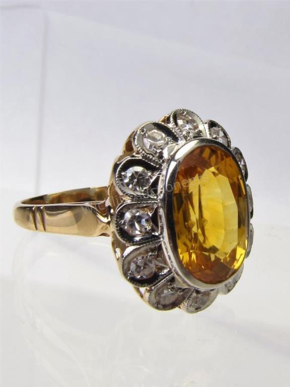 Appraisal: A beautiful K yellow gold and platinum estate ring with