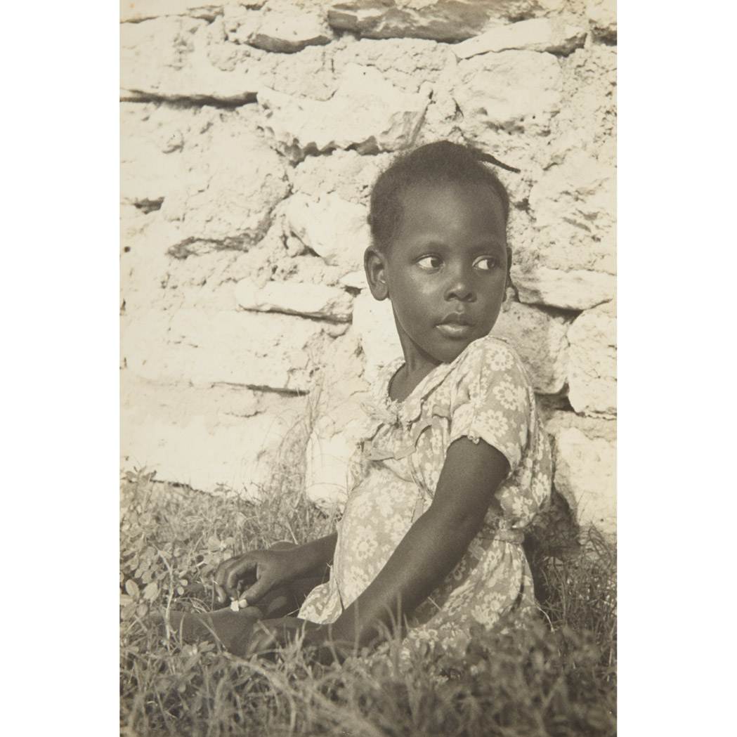 Appraisal: BAHAMAS Large group of vintage photographs taken on the island