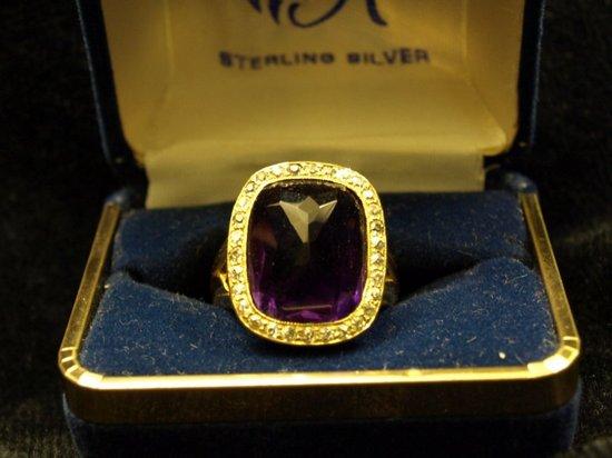 Appraisal: An ct gold Pontifical ring set a rectangular amethyst with