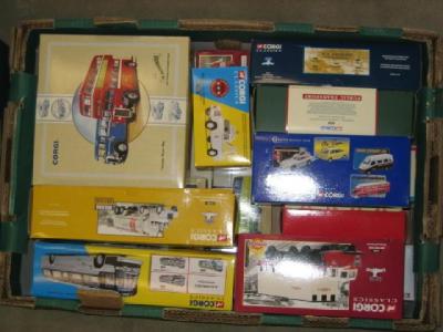 Appraisal: Fourteen Classics Models mainly buses boxed E