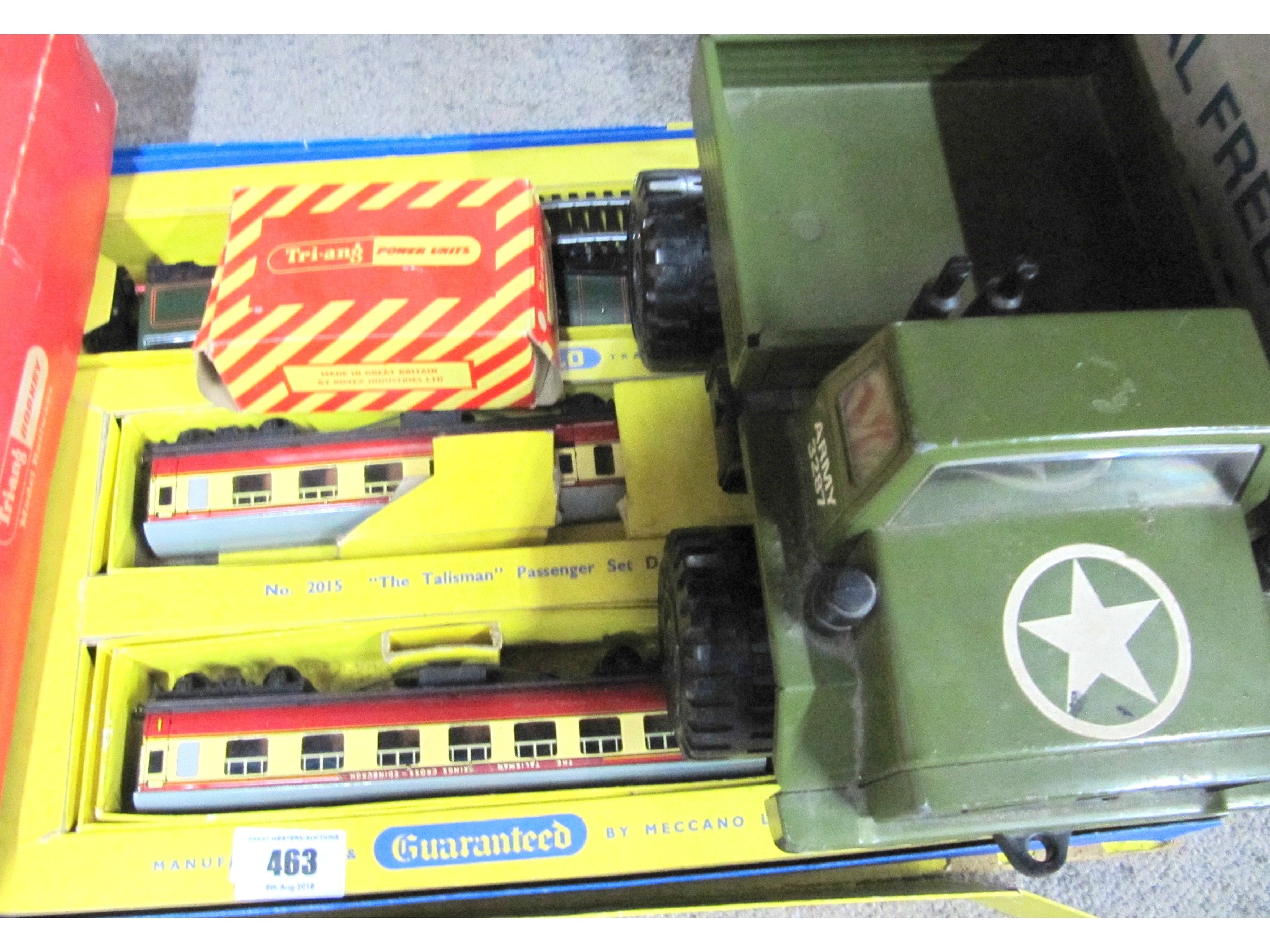 Appraisal: A lot comprising a boxed Hornby 'The Talisman' passenger set