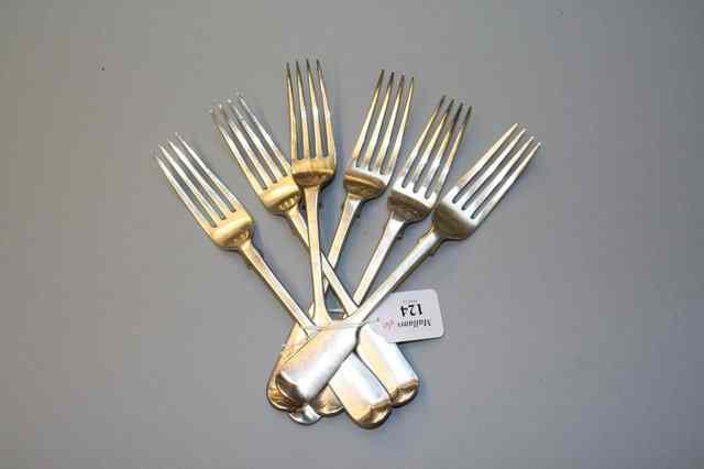 Appraisal: THREE VICTORIAN SILVER FIDDLE PATTERN TABLE FORKS London by Elizabeth