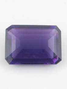 Appraisal: An exceptional loose polished amethyst of good colour measuring approx