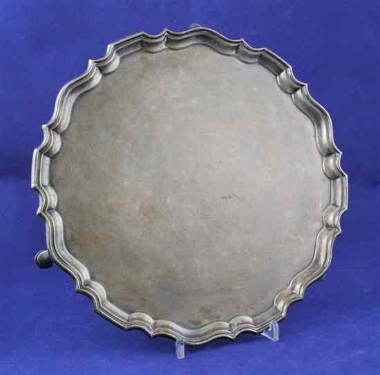 Appraisal: A George V silver salver of shaped circular form on